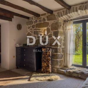 ISTRA, LUPOGLAV, OKOLICA – seosko imanje u Istri s 8 kuća na osami - zemljište od 22.000 m²