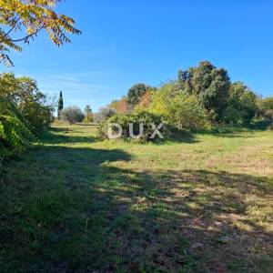 ISTRA, MARČANA - Prostrano zemljište na rubu naselja