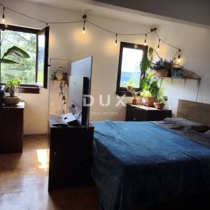 ISTRA, PAZIN – PRILIKA! Prostran trosoban stan od 78 m² na odličnoj lokaciji!