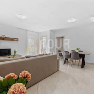 Istra, Peroj, novogradnja, 61.35m2, 2s+db, lođa