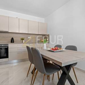 Istra, Peroj, novogradnja, 63.59m2, 2s+db, lođa