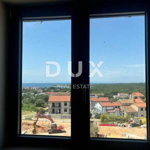  ISTRA, POREČ - Ekskluzivni penthouse s krovnom terasom i otvorenim pogledom na more! SNIŽENO! 