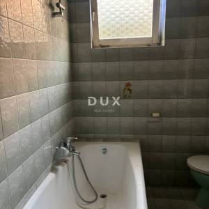 ISTRA, POREČ Komforan stan sa okućnicom u centru grada!