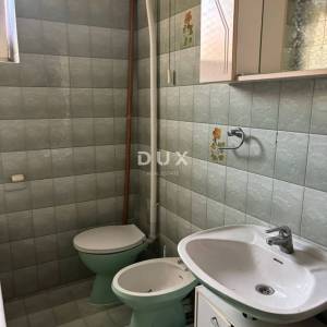 ISTRA, POREČ Komforan stan sa okućnicom u centru grada!