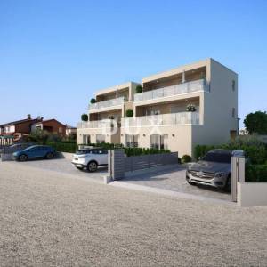 ISTRA, POREČ - Trosoban stan u prizemlju