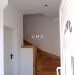 ISTRA, PULA – Elegantan 2SS+DB stan od 110 m² s privatnim parkingom i balkonom s pogledom za dugoročnu rentu