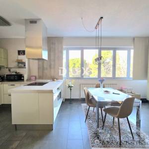 ISTRA, PULA - Osunčani 2SS+DB stan s parkingom u garaži, novogradnja