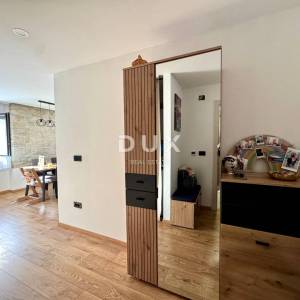 ISTRA, PULA - Predivan peterosoban stan na dvije etaže 