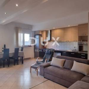 ISTRA, PULA Stan s dvorištem na top lokaciji! 