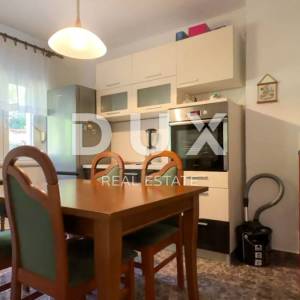 ISTRA, RABAC - Ekskluzivno, samo u našoj ponudi! Namješten stan s pogledom na more