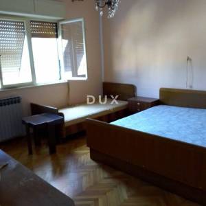 ISTRA, RABAC Stan za renovaciju s pogledom na more vrtom i garažom! 