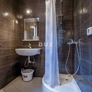 ISTRA, ROVINJ - Apartmanska kuća s prekrasnim vrtom