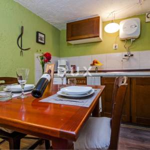 ISTRA, ROVINJ - Apartmanska kuća s prekrasnim vrtom