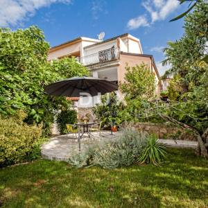 ISTRA, ROVINJ - Apartmanska kuća s prekrasnim vrtom