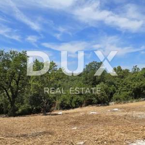 ISTRA, ROVINJ - Građevinsko zemljište, 785 m2