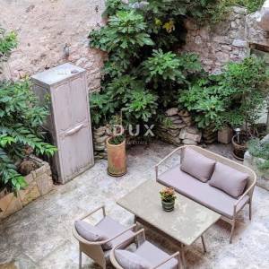 ISTRA, ROVINJ - Kuća sa dvorištem i dvije stabmene jedinice u starom gradu                                                     ...