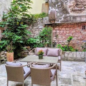 ISTRA, ROVINJ - Kuća sa dvorištem i dvije stabmene jedinice u starom gradu                                                     ...