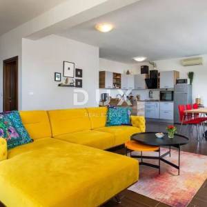 ISTRA, ROVINJ - Moderna prizemnica s bazenom