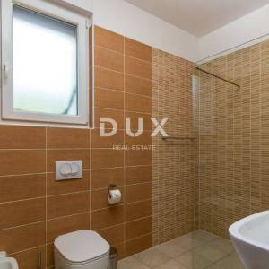 ISTRA, ROVINJ - Moderna prizemnica s bazenom