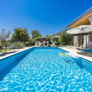 ISTRA, ROVINJ - Moderna prizemnica s bazenom