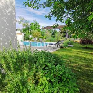 ISTRA, ROVINJ - Moderna prizemnica s bazenom