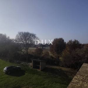 ISTRA, ŠIŠAN - Prostrana roh-bau kuća s velikim građevinskim zemljištem