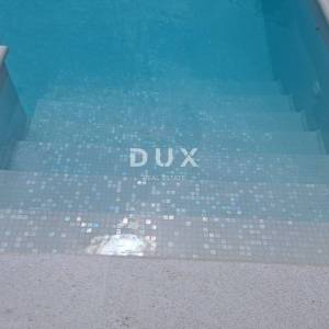 ISTRA, SVETI PETAR U ŠUMI - Prekrasna vila na prostranoj okućnicom!