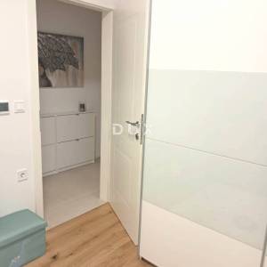 ISTRA, SVETI PETAR U ŠUMI - Prekrasna vila na prostranoj okućnicom!