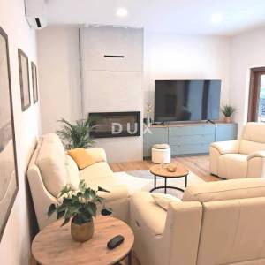 ISTRA, SVETI PETAR U ŠUMI - Prekrasna vila na prostranoj okućnicom!