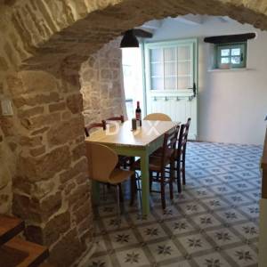 ISTRA, SVETVINČENAT- Renovirana kamena kuća