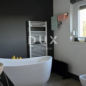 ISTRA, UMAG – Kuća s bazenom u potpunoj privatnosti, okružena zelenilom