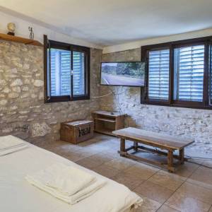 ISTRA, VINTIJAN - Rustikalna vila u starom kamenolomu