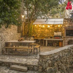 ISTRA, VINTIJAN - Rustikalna vila u starom kamenolomu