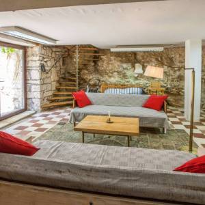 ISTRA, VINTIJAN - Rustikalna vila u starom kamenolomu