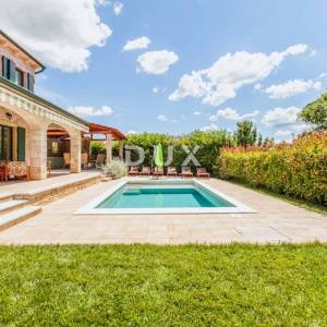 ISTRA, VIŠNJAN - Rustikalna kuća s bazenom