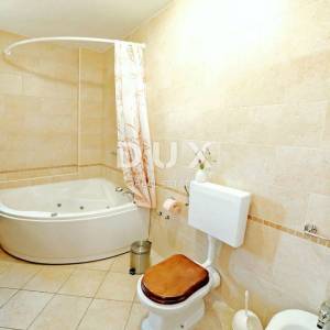 ISTRA, VIŠNJAN - Rustikalna kuća s bazenom