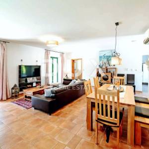 ISTRA, VIŠNJAN - Rustikalna kuća s bazenom