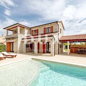 ISTRA, VIŠNJAN - Rustikalna kuća s garažom i bazenom