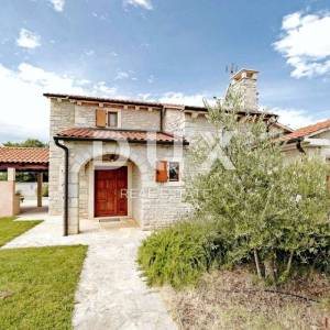 ISTRA, VIŠNJAN - Rustikalna kuća s garažom i bazenom