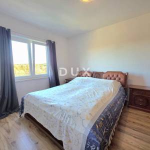 ISTRA, VRSAR (okolica) - 2SS+DB stan na traženoj i mirnoj lokaciji s vrtom i privatnim parkingom