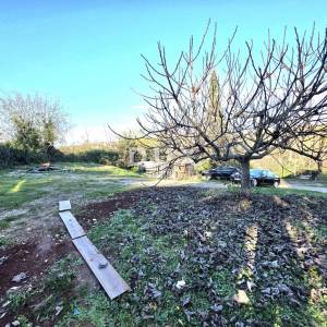 ISTRA, VRSAR (okolica) - 2SS+DB stan na traženoj i mirnoj lokaciji s vrtom i privatnim parkingom