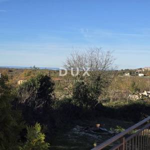 ISTRA, VRSAR (okolica) - 2SS+DB stan na traženoj i mirnoj lokaciji s vrtom i privatnim parkingom