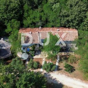 ISTRA, ŽMINJ - Jedinstveno imanje u srcu Istre sa 6 kamenih kuća u uhodanom turističkom najmu