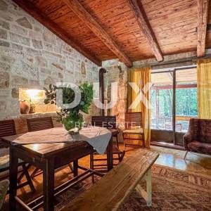 ISTRA, ŽMINJ - Jedinstveno imanje u srcu Istre sa 6 kamenih kuća u uhodanom turističkom najmu
