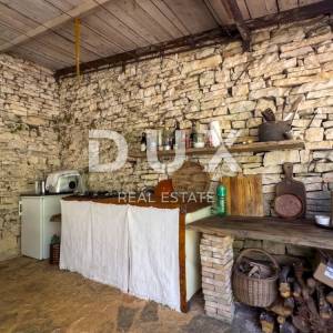 ISTRA, ŽMINJ - Jedinstveno imanje u srcu Istre sa 6 kamenih kuća u uhodanom turističkom najmu