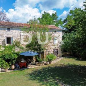 ISTRA, ŽMINJ - Jedinstveno imanje u srcu Istre sa 6 kamenih kuća u uhodanom turističkom najmu