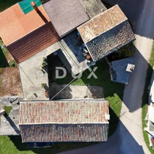 ISTRA, ŽMINJ - Tradicionalna kamena kuća s dvorištem i pomoćnim objektima