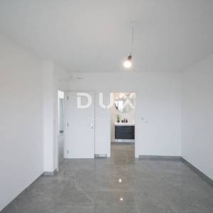 ISTRA,KAŠTEL - Moderna novogradnja s pogledom na more