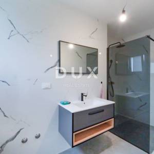 ISTRA,KAŠTEL - Moderna novogradnja s pogledom na more