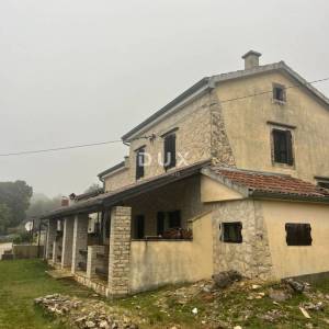 ISTRA,LABIN - Obiteljska kuća okružena prirodom